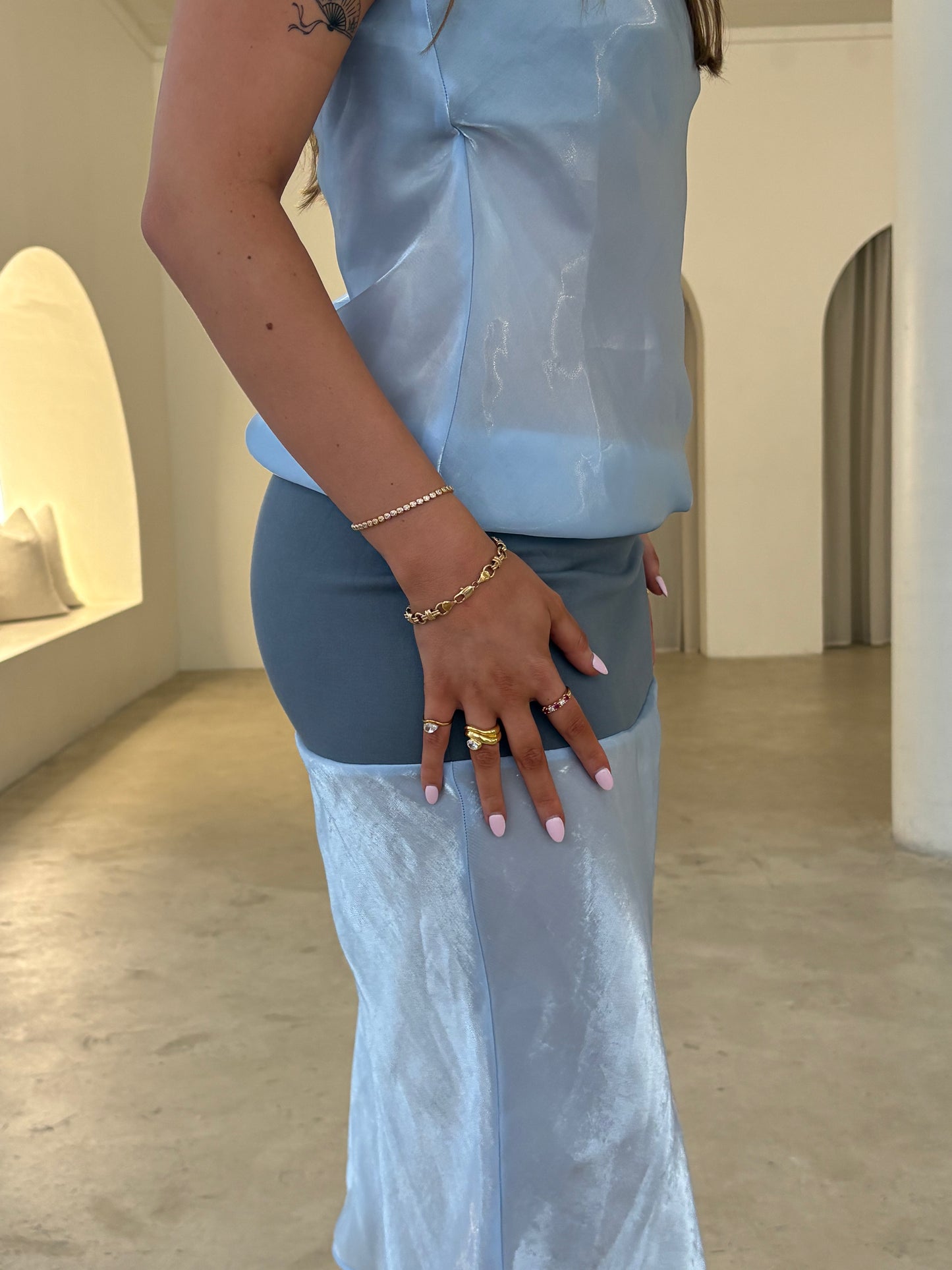 Mode Mischief Blue Melt Panel Midi Dress