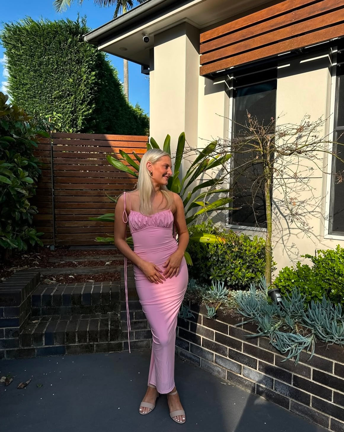 Melani The Label Zarhara Pink