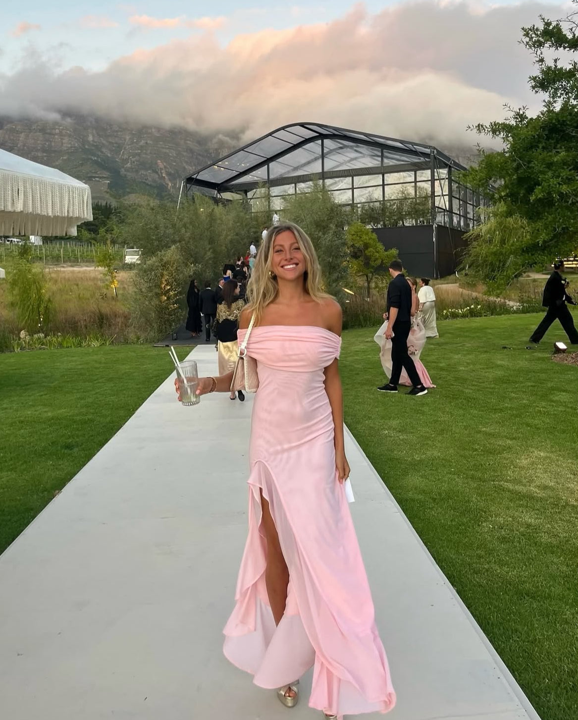 Meshki Audrey Off The Shoulder Pink