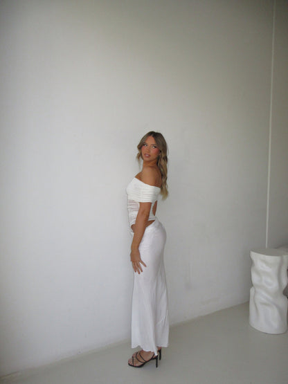 Benni Nico Off-Shoulder Maxi Dress White