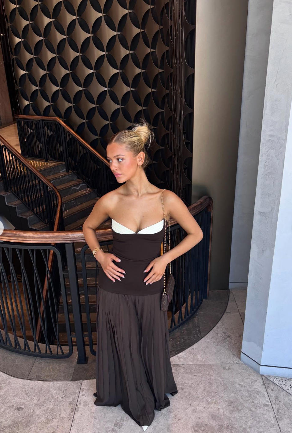 She Is Olla Nicolette Espresso Maxi